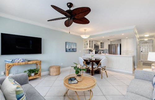 Beach Villa 2011 - Captiva One Bedroom Deluxe Beachfront Residence - Photo 4