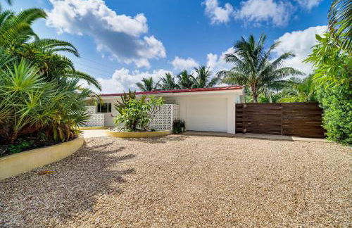 Private Oasis with Pool Walk to Melbourne Beach! - Foto 31