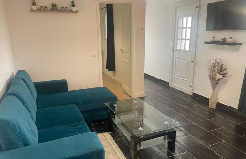 L7 -Villiers-le-Bel proche Aéroport ROISSY CHARLES DE GAULLES & PARIS - Foto 13