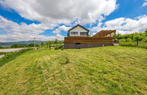 Nice Home In Udbina With Sauna - Photo 16