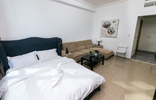 Marina Crown Tower - Photo 24