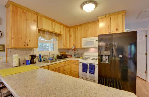 Peaceful Lake Hartwell Gem with Boat Dock - Foto 10