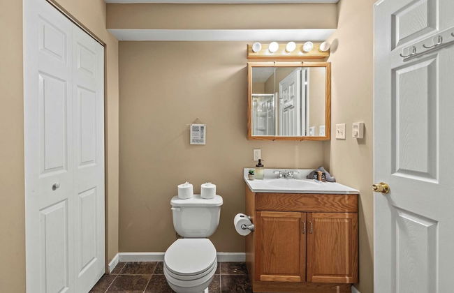 Alpine Serenity by Avantstay Beach + Lake Access Theater, Deck, Playroom - Foto 36