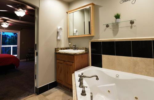 Amazing Views, Amazing Modern Broadmoor Home - Foto 77