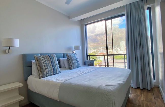 Urban Oasis at The Square - Photo 52