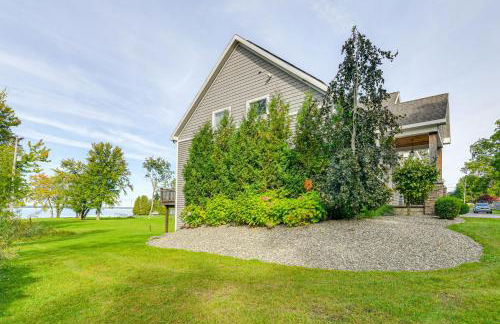 Steps From Oneida Lake Spacious Gem with Game Room! - Foto 40