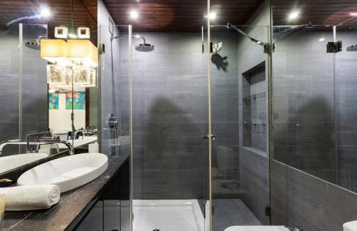 Atlantic Views Luxury Retreat - Photo 11