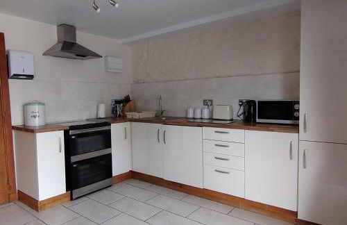 Tyncellar Farm Holiday Cottages - Photo 6