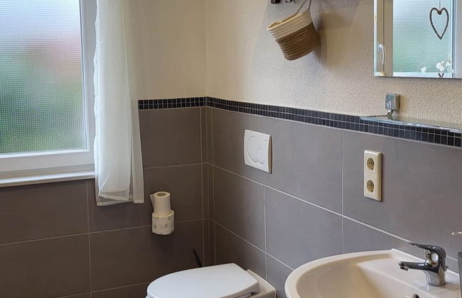 Relaxing Holiday Home in Willersdorf in the Forest - Photo 25