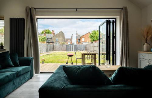 4 bedroom bungalow in Kettering - Garden - Parking - WiFi - Foto 43