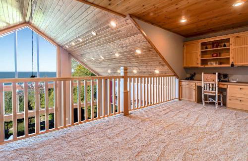 Spacious Leech Lake Home on 2 Private Acres, 200' of lake shore 15 Minutes to Walker with boat lift, dock, swimming, fire pit - Foto 66