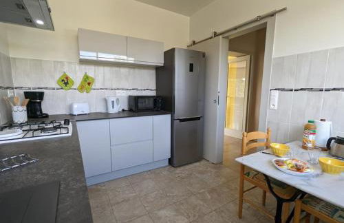 Maison confortable avec jardin privatif, internet, parking - FR-1-653-112 - Foto 10