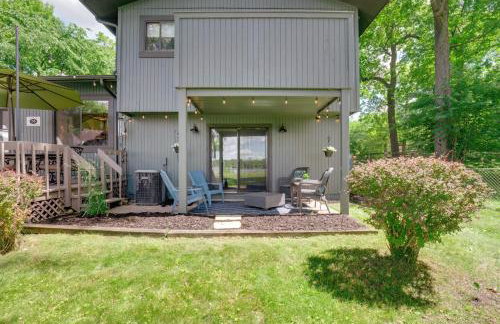 Lakefront Retreat with Views and Decks and Fire Pit - Foto 27