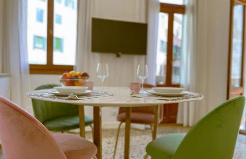 Splendid “True Venice Apartment” overlooking water - Foto 3