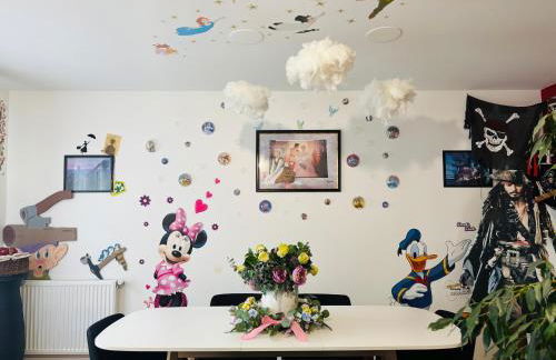 THE ENCHANTED HOUSE ( 15 min walk to Disney) - Foto 7