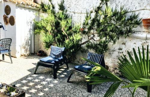 Charming House in El Poyo del Cid with Garden and Terrace - Foto 23