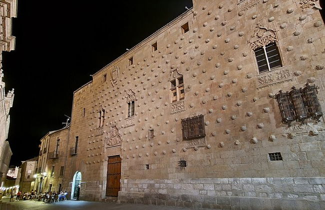 Tour notturno privato di storie e leggende di Salamanca - Foto 6