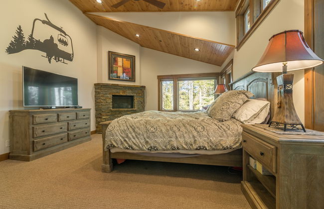 Sawtooth by Avantstay Spacious Pine Tree Cabin w/ Hot Tub - Foto 8