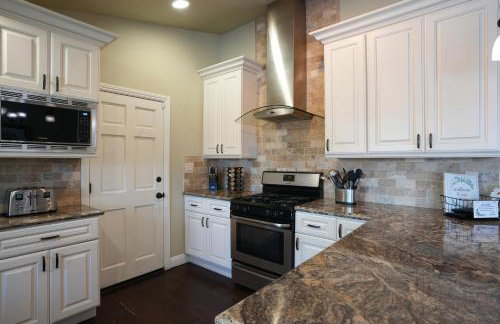 Sweet 4 bedroom, 3 bath plus Loft Bedroom, Pool Home - Foto 22