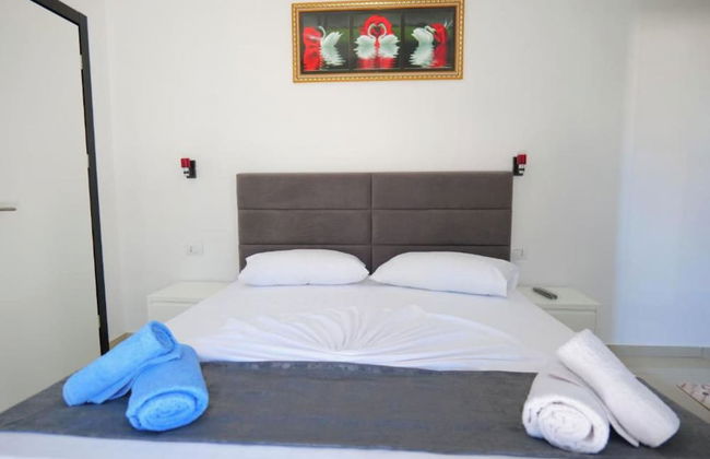 Vila Xhafa - Foto 19