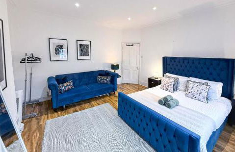 Stylish 2-Bedroom Apartment in Maida Vale near Little Venice & Paddington by NourNest Apartments - Foto 6