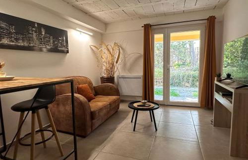 Nice App Private Parking, Garden, Furnished Terrace - Foto 6