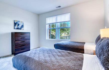 Luxury Modern Apt with Patio - Foto 21