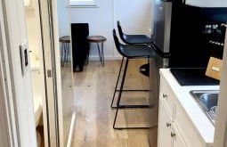 Tiny House Living with In Unit Laundry Steps from Kaiser - Foto 12