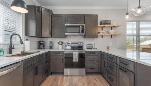 Brand New Modern House - Walk to Main Street - Foto 5