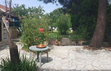 80 m2 appartement indépendant, 4 personnes et plus, piscine et jardin Direct Gare Aéroport - Foto 16