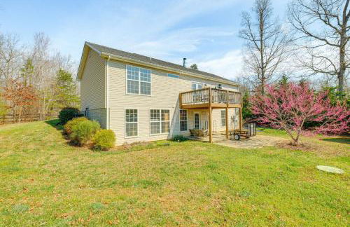 Private Deck and Views Rural Virginia Escape - Foto 26