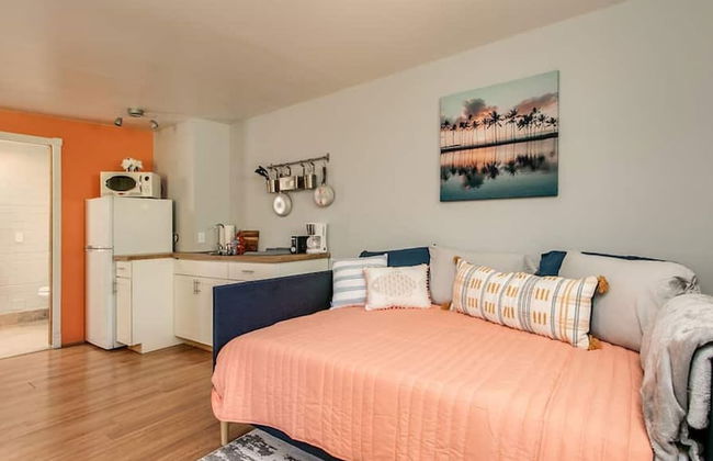 Bright & Cozy Mid Town Zen Yard Studio! - Foto 1