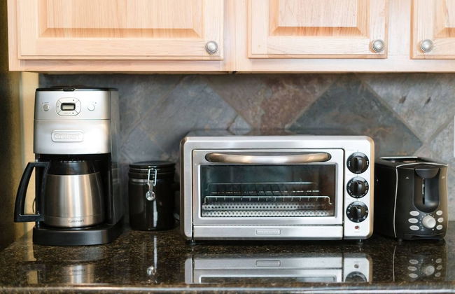 Artisan Victorian Spacious Backyard Great Location - Foto 12