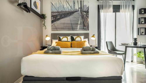 Modern Studio with Private Rooftop Terrace by REMS - Foto 2