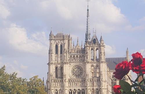 Elegant 120m2-Face cathedrale-6 pers-free Parking - Foto 3