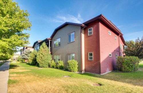 Cozy Livingston Condo with Balcony and Mtn View! - Photo 23