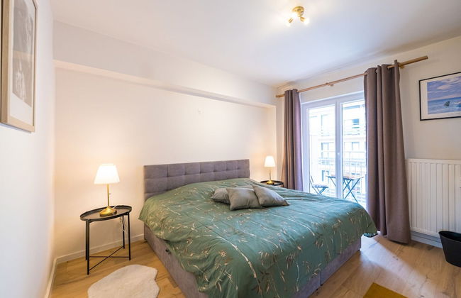 Modern Flat 2 Bedrooms With Open View - Photo 2