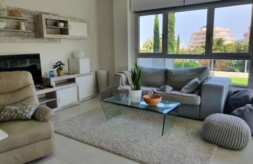 Quiet modern apartment with a large sunny garden! - Foto 22