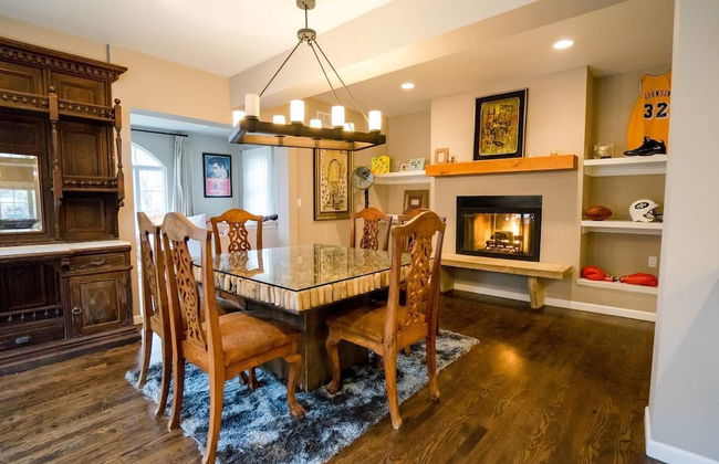 Time Capsule Tudor A Modern Family Getaway - Photo 11