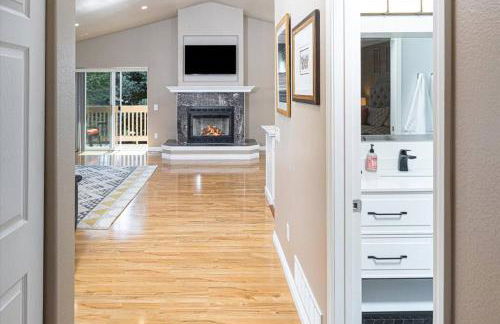 Contemporary Turnagain Townhome - Foto 2