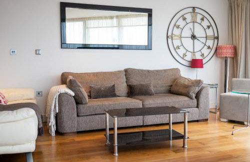 Luxury 3 Bedroom 3 Bathroom Balcony Apartment - Gunwharf Quays Apartments - Foto 32