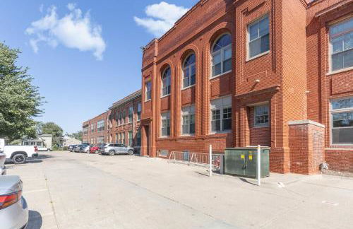 Boutique 1BR Condo - Walk to Memorial Stadium - Historic Hayward Place - Foto 18