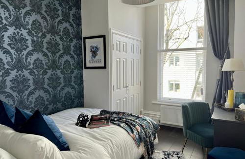 Rare Find - Gated 2 bed apt, close to Parks, secure carpark sleeps 4 - Foto 80