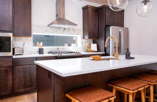 Modern Mountain Escape R5054Snowbasin Ski Getaway - Foto 12