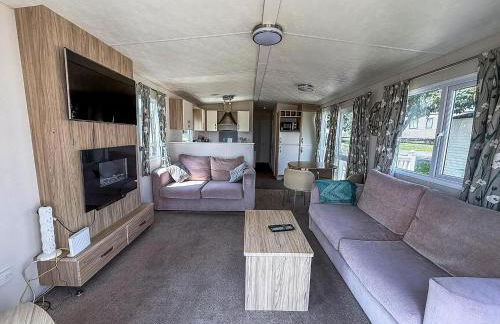 Stunning 8 Berth Caravan With Decking And Unlimited Wi-Fi, Ref 71012P - Foto 9