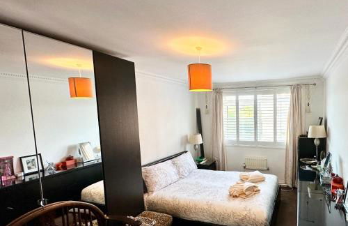 CENTRAL HOVE Large 2 bedroom Private residence with PARKING & BEACH HUT - Foto 38