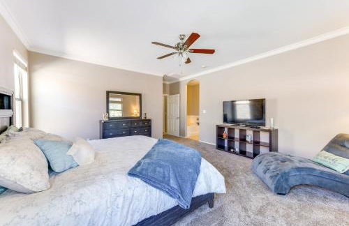 Group Getaway with Pool and Patio in San Tan Valley! - Foto 13