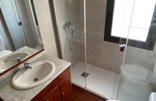 Apartment with sea views next to the beach of Mar Bella - Photo 14