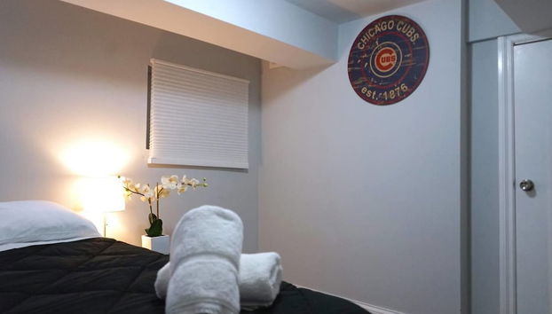 The Karlov Connection - Ohare Wrigley Gateway - Foto 2, Habitación