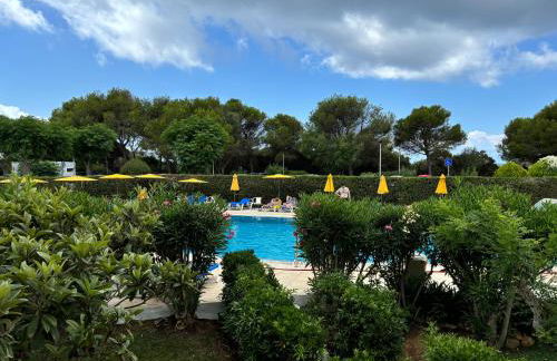 Apartamento con piscina y delante de la playa - Foto 13